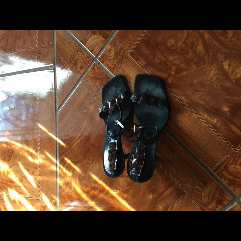 Nine West heel sandal- fasten around the ankle - Picture 3 of 5